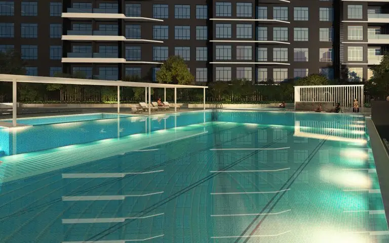 Luxury JB Service Apartment for Sale Near RTS & CIQ | Senyum Residences 9 Sky swimming pool at Senyum Residences luxury condo in Johor Bahru